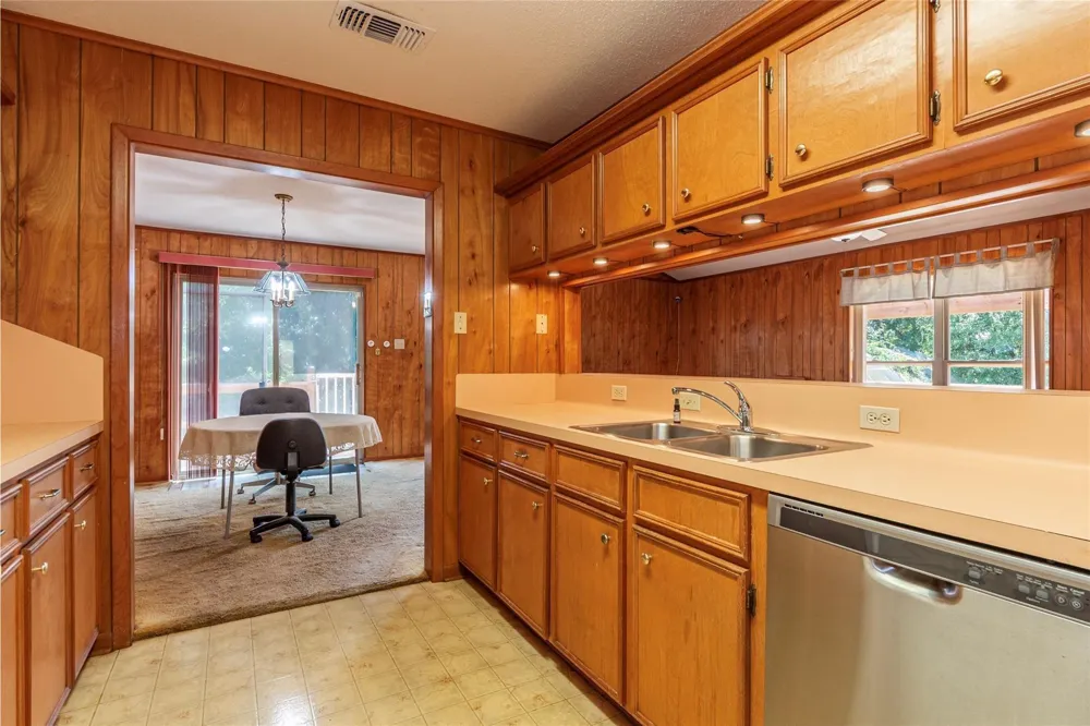 631 E Shore Drive Clear Lake Shores, TX 77565
