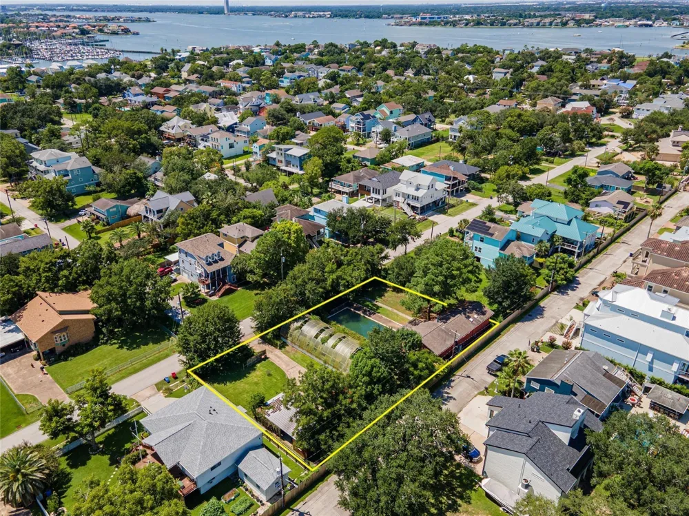 631 E Shore Drive Clear Lake Shores, TX 77565