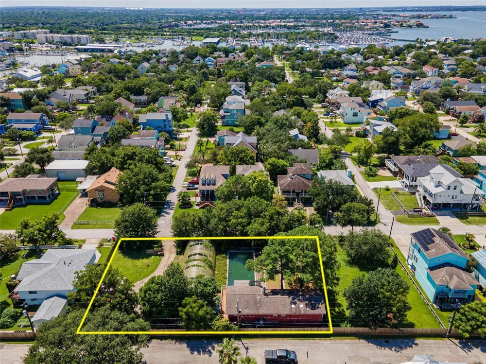 631 E Shore Drive Clear Lake Shores, TX 77565