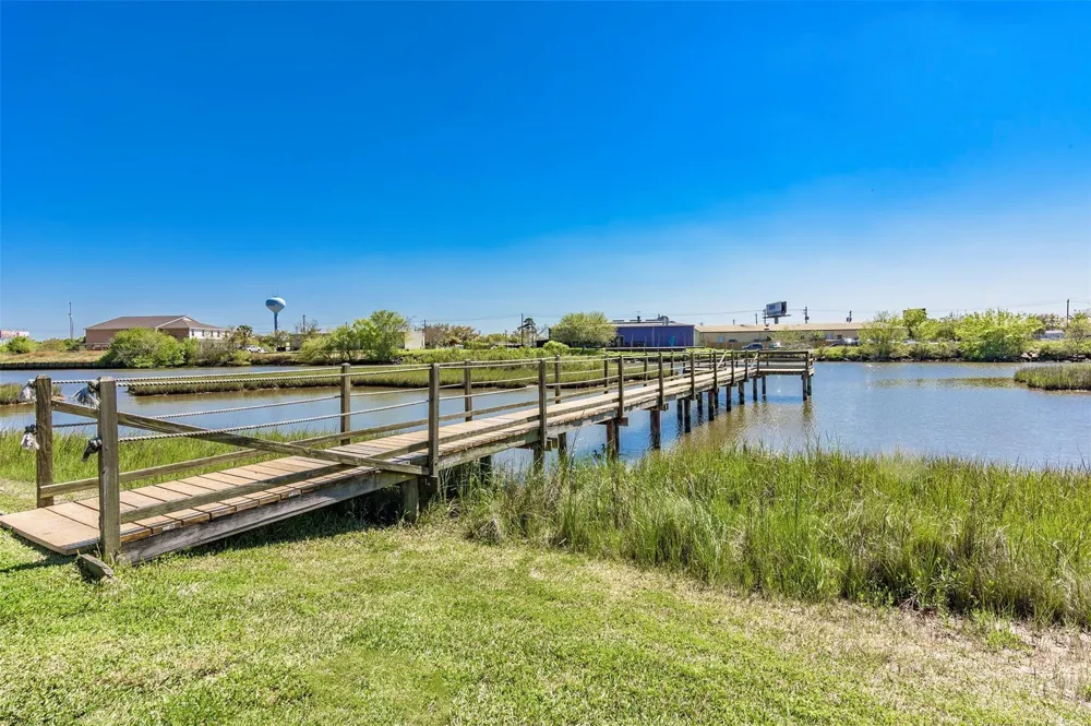 631 E Shore Drive Clear Lake Shores, TX 77565