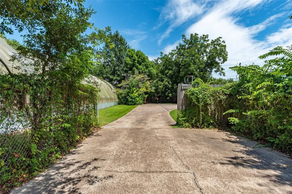 631 E Shore Drive Clear Lake Shores, TX 77565