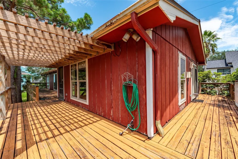 631 E Shore Drive Clear Lake Shores, TX 77565