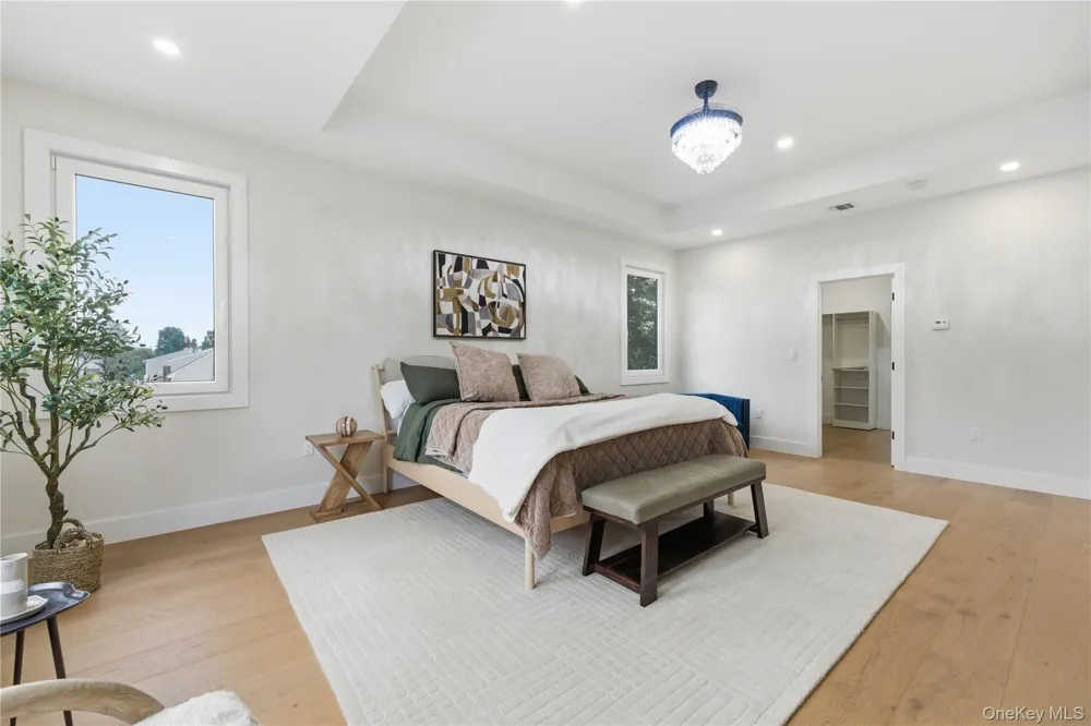 182 Friends Lane Westbury, NY 11590