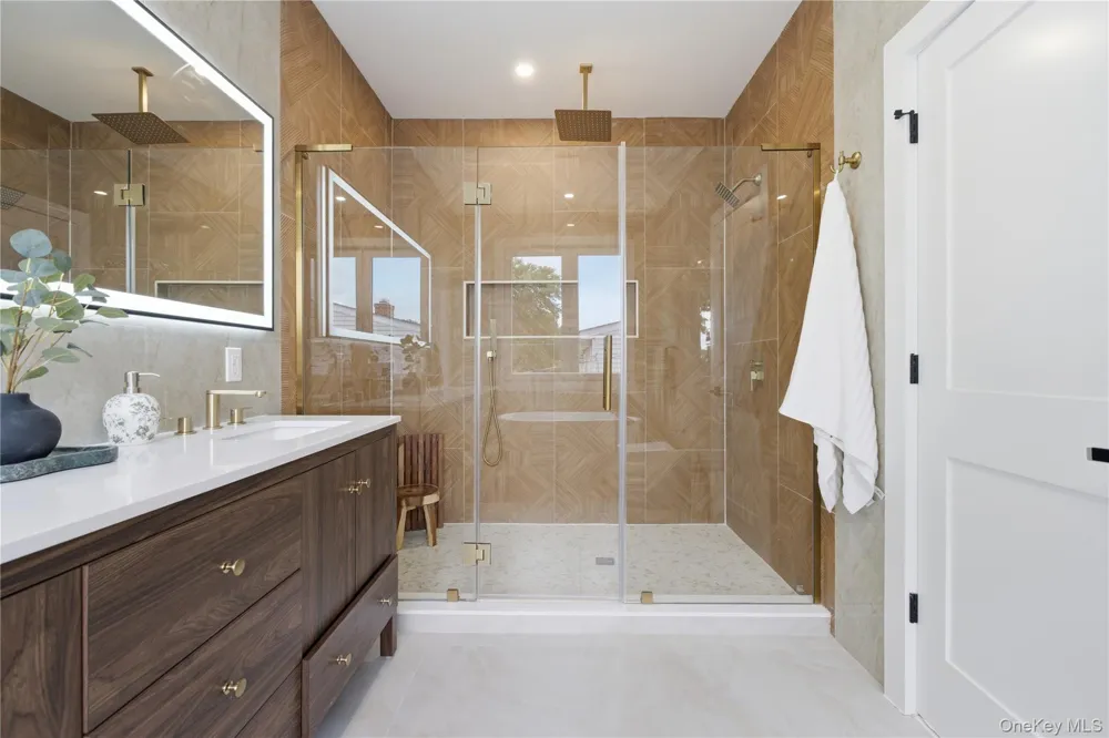 182 Friends Lane Westbury, NY 11590