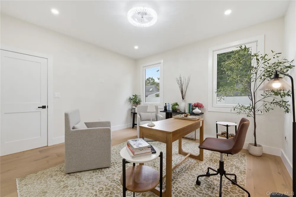 182 Friends Lane Westbury, NY 11590