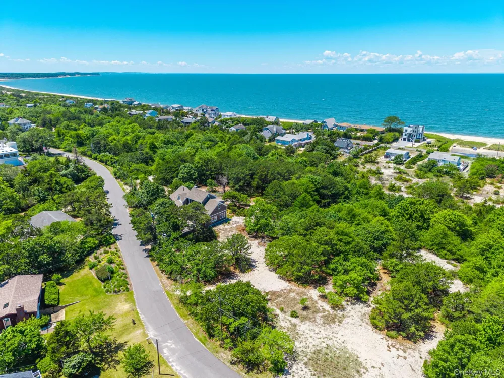 420 Lake Drive Southold, NY 11971