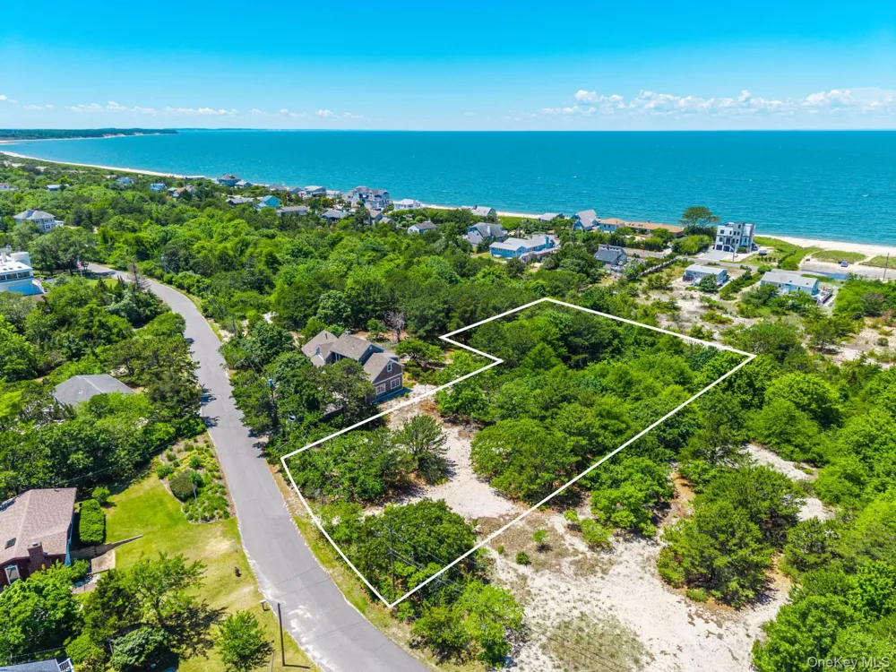 420 Lake Drive Southold, NY 11971