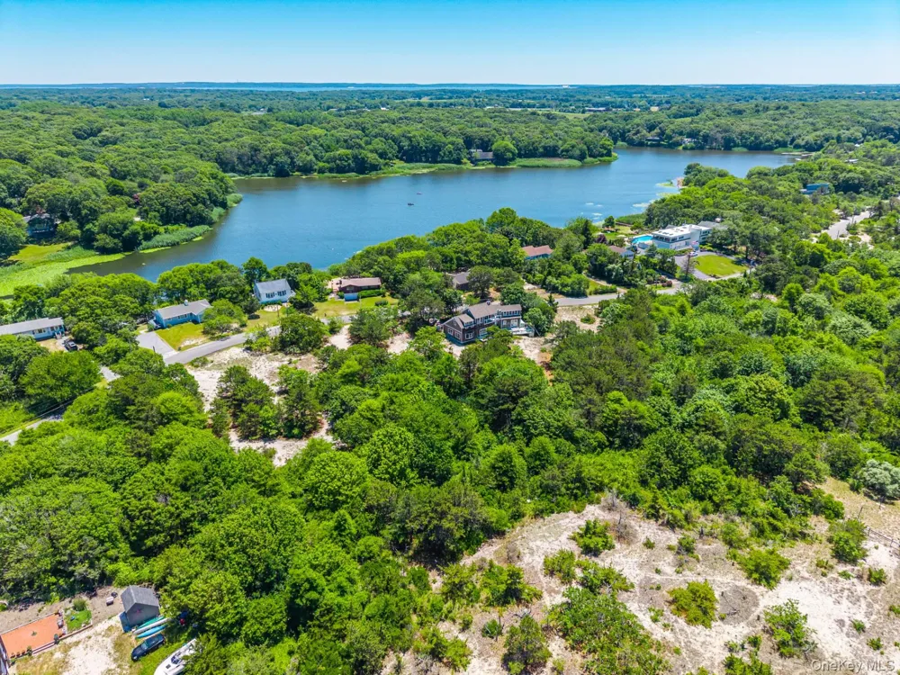 420 Lake Drive Southold, NY 11971