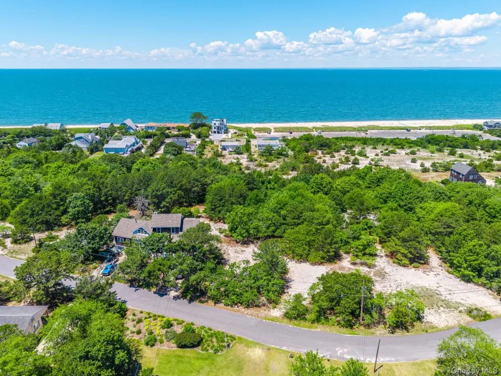 420 Lake Drive Southold, NY 11971