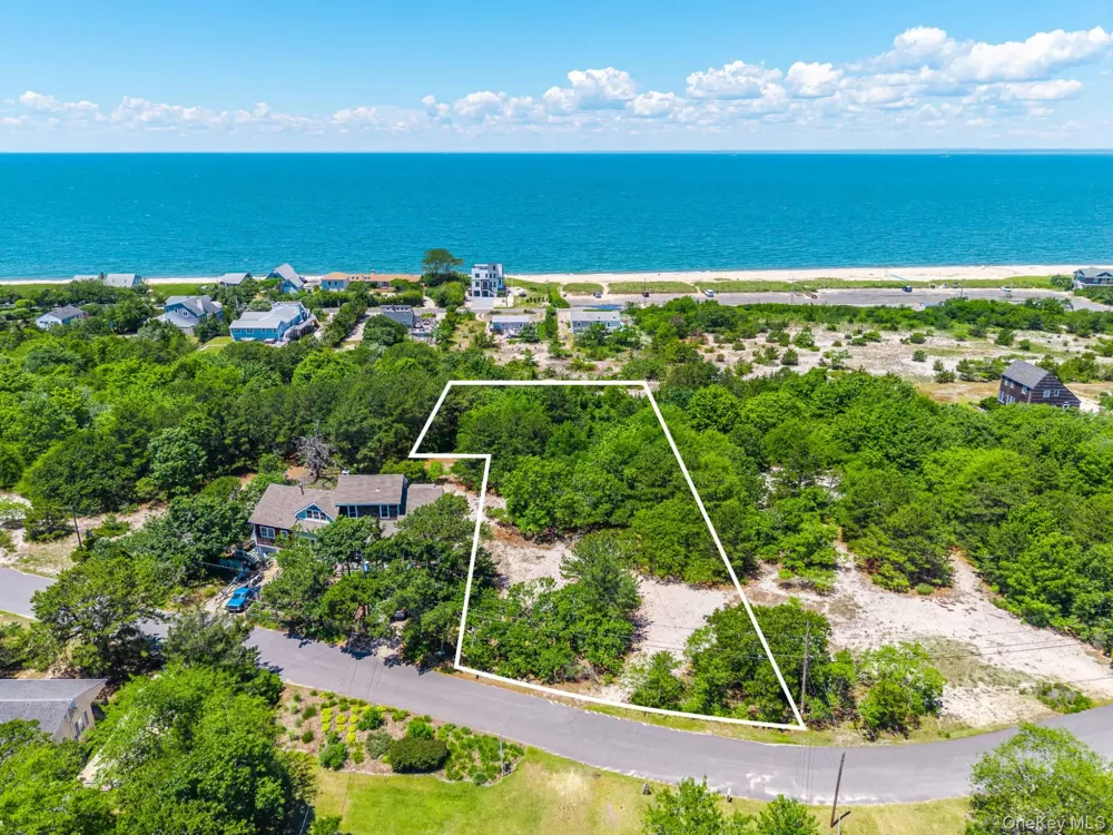 420 Lake Drive Southold, NY 11971