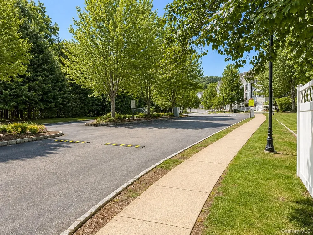 116 Barr Lane Monroe, NY 10950