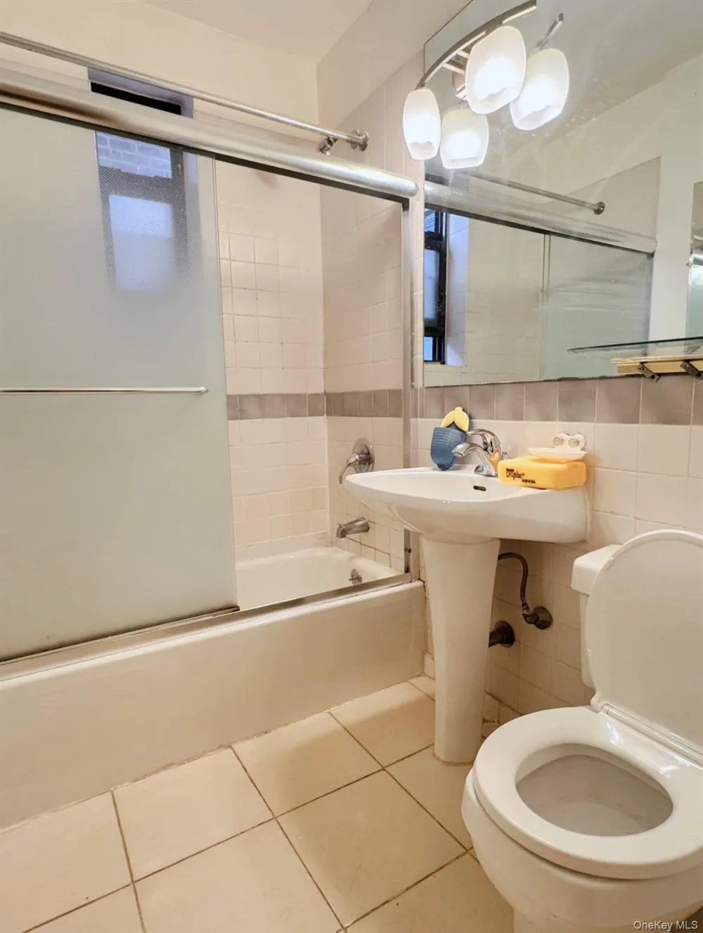 150-29 72nd #3E Kew Garden Hills, NY 11367