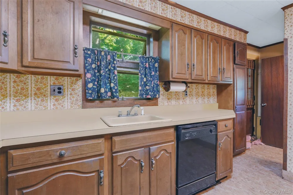 1746 Horton Road Mohegan Lake, NY 10547