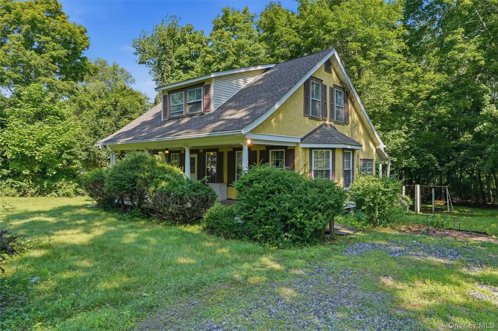 1746 Horton Road Mohegan Lake, NY 10547