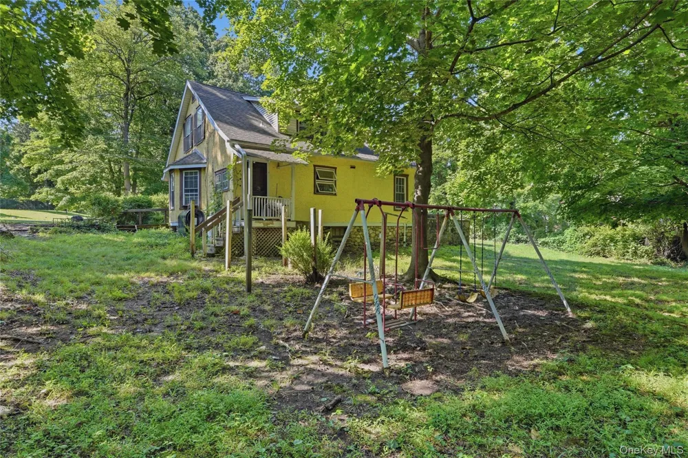 1746 Horton Road Mohegan Lake, NY 10547