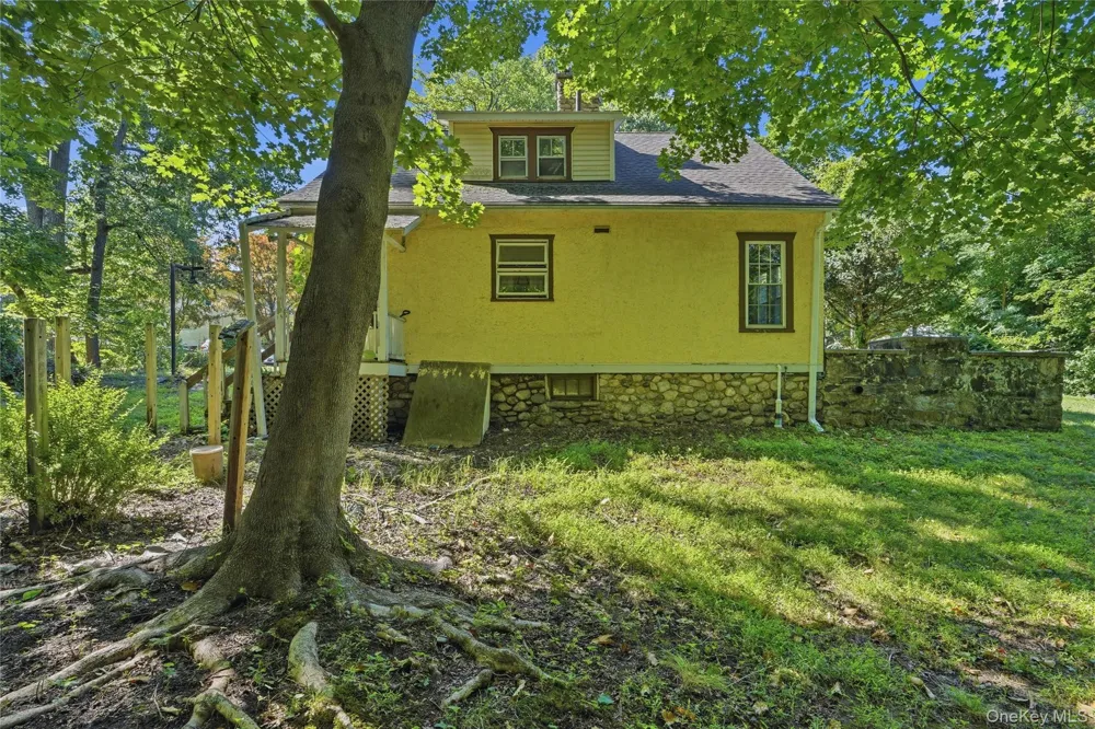 1746 Horton Road Mohegan Lake, NY 10547