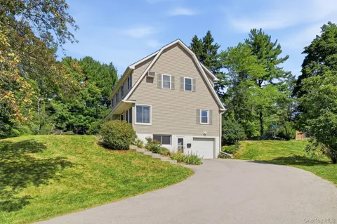 3 Ireland Drive