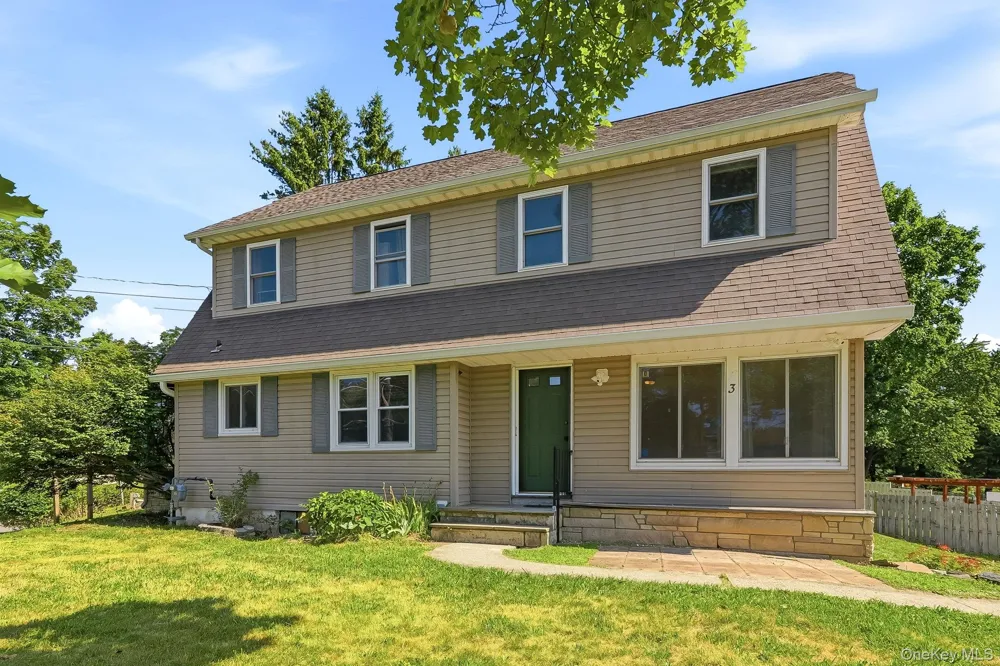3 Ireland Drive Poughkeepsie, NY 12603