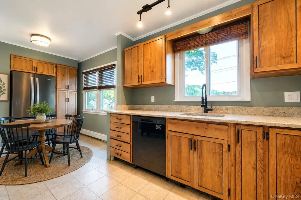 3 Ireland Drive Poughkeepsie, NY 12603