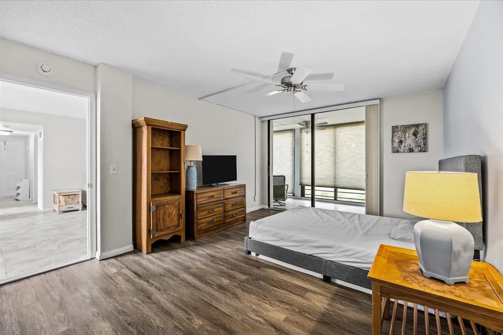 3452 NE Causeway Boulevard NE #17-404 Jensen Beach, FL 34957