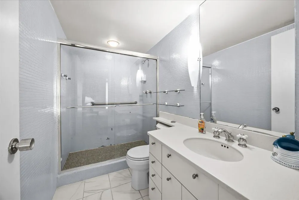 3452 NE Causeway Boulevard NE #17-404 Jensen Beach, FL 34957