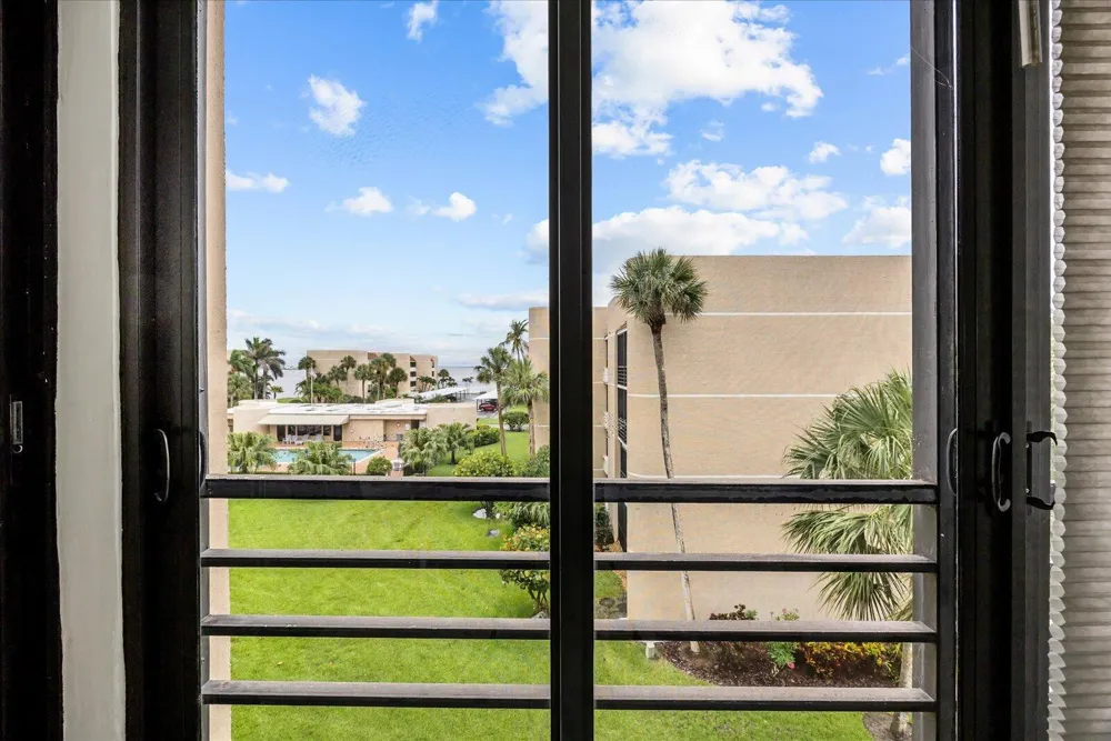 3452 NE Causeway Boulevard NE #17-404 Jensen Beach, FL 34957