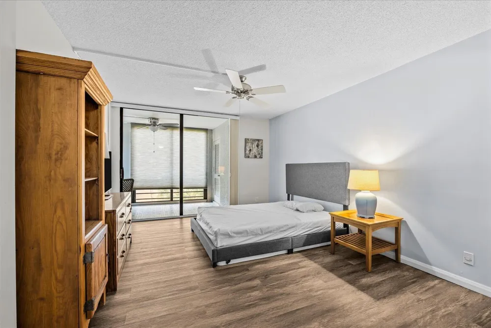 3452 NE Causeway Boulevard NE #17-404 Jensen Beach, FL 34957