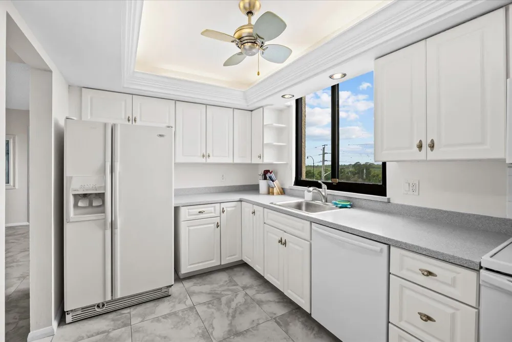 3452 NE Causeway Boulevard NE #17-404 Jensen Beach, FL 34957