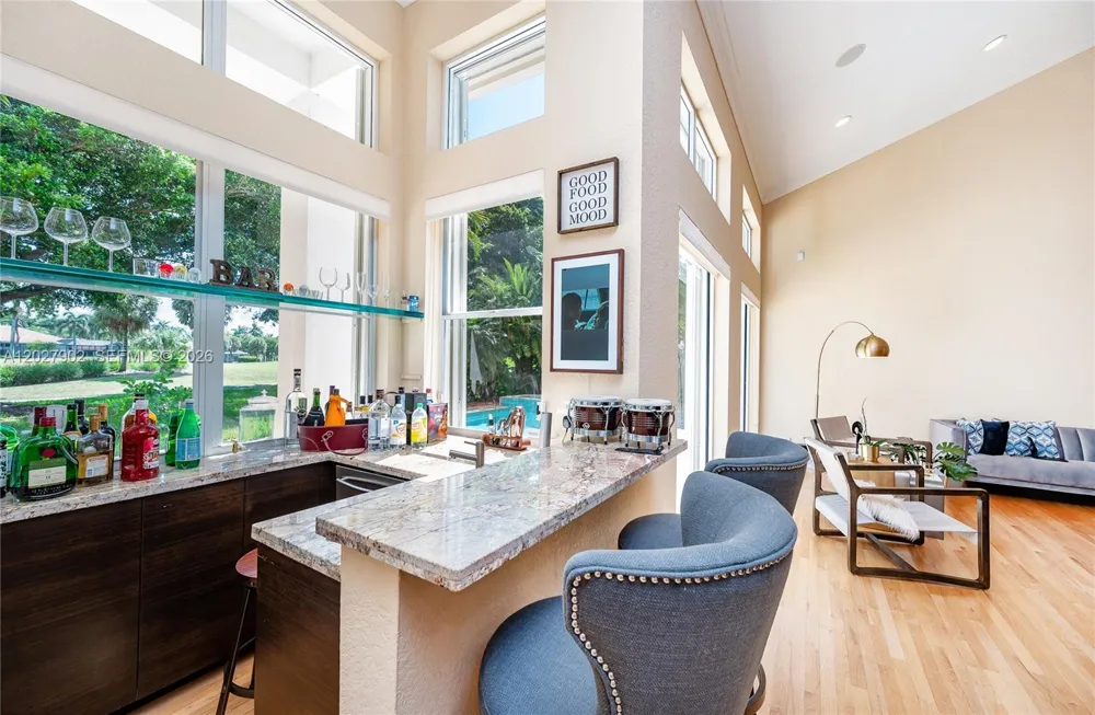 3216 Huntington #3216 Weston, FL 33332