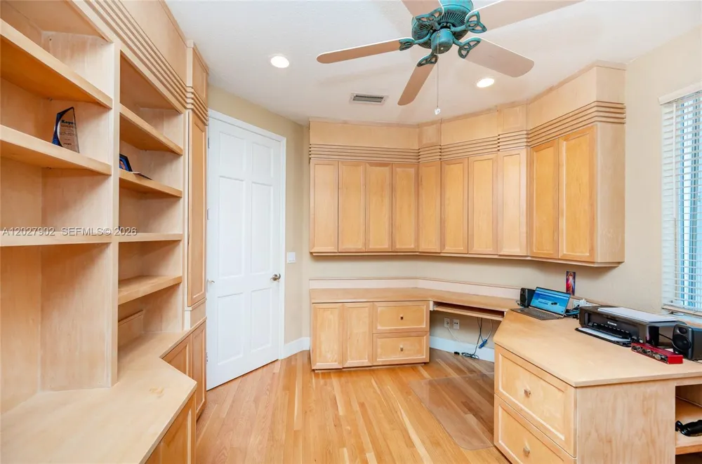 3216 Huntington #3216 Weston, FL 33332