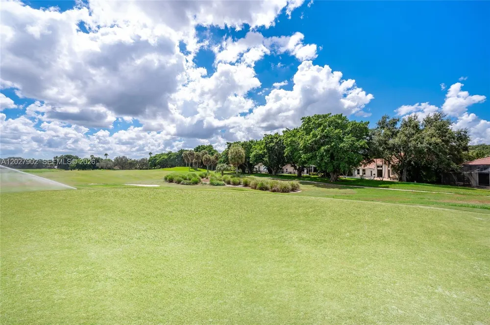 3216 Huntington #3216 Weston, FL 33332