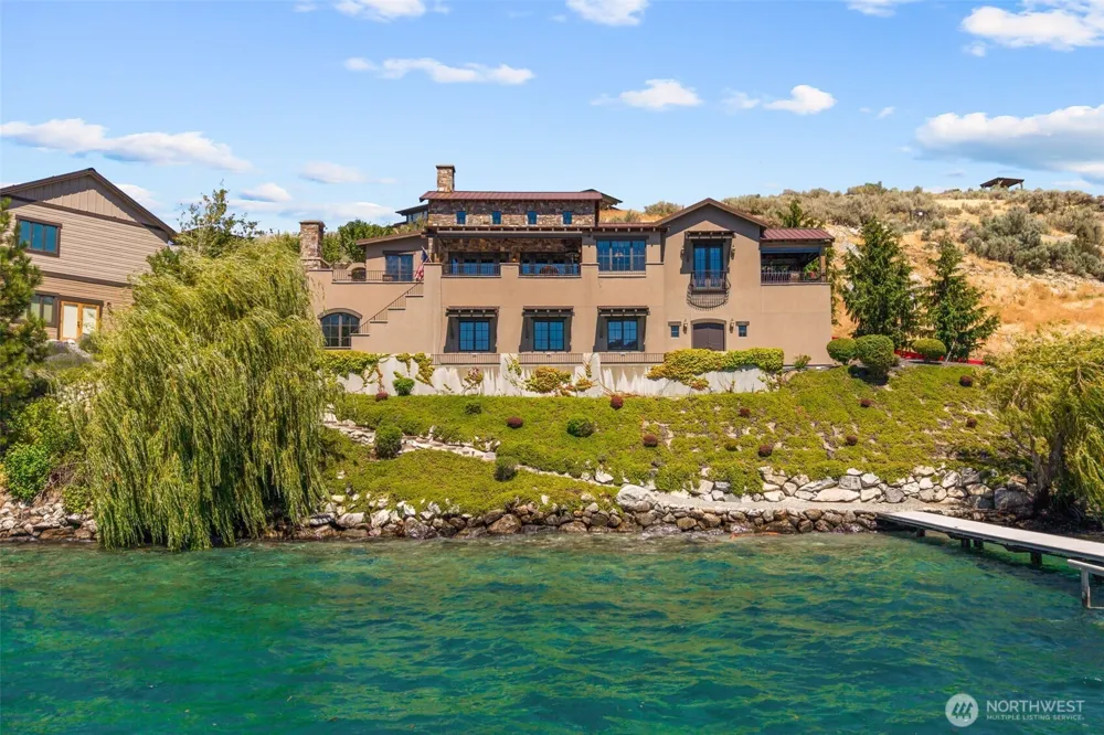 120 Brimstone Lane Chelan, WA 98816
