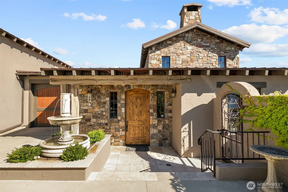 120 Brimstone Lane Chelan, WA 98816
