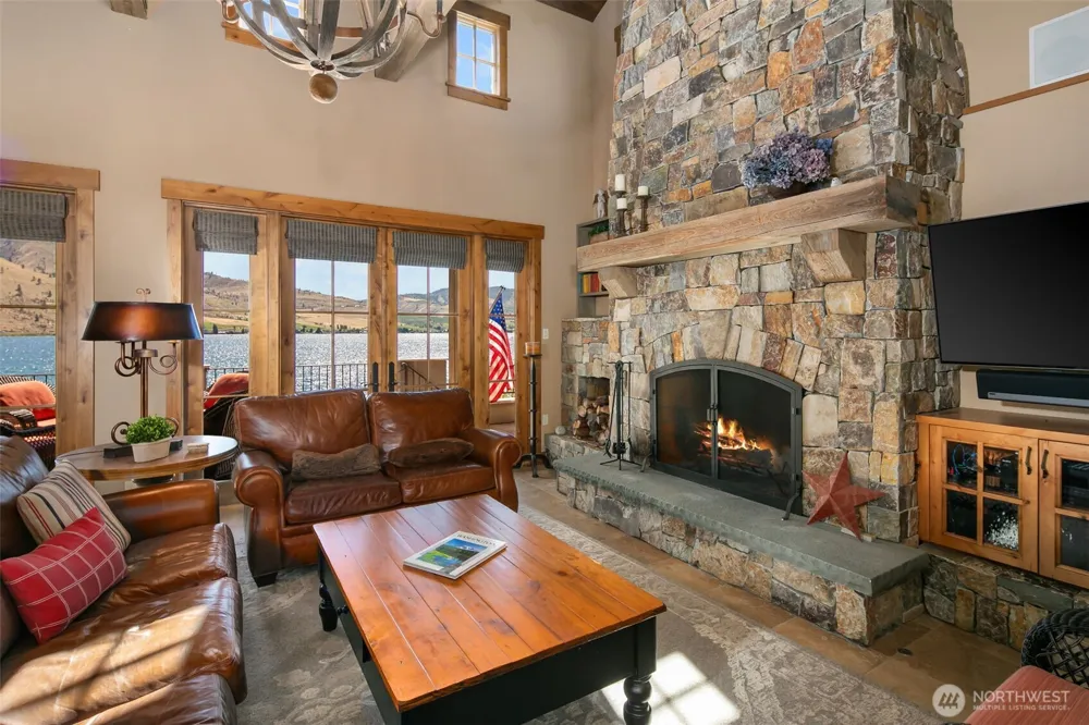 120 Brimstone Lane Chelan, WA 98816