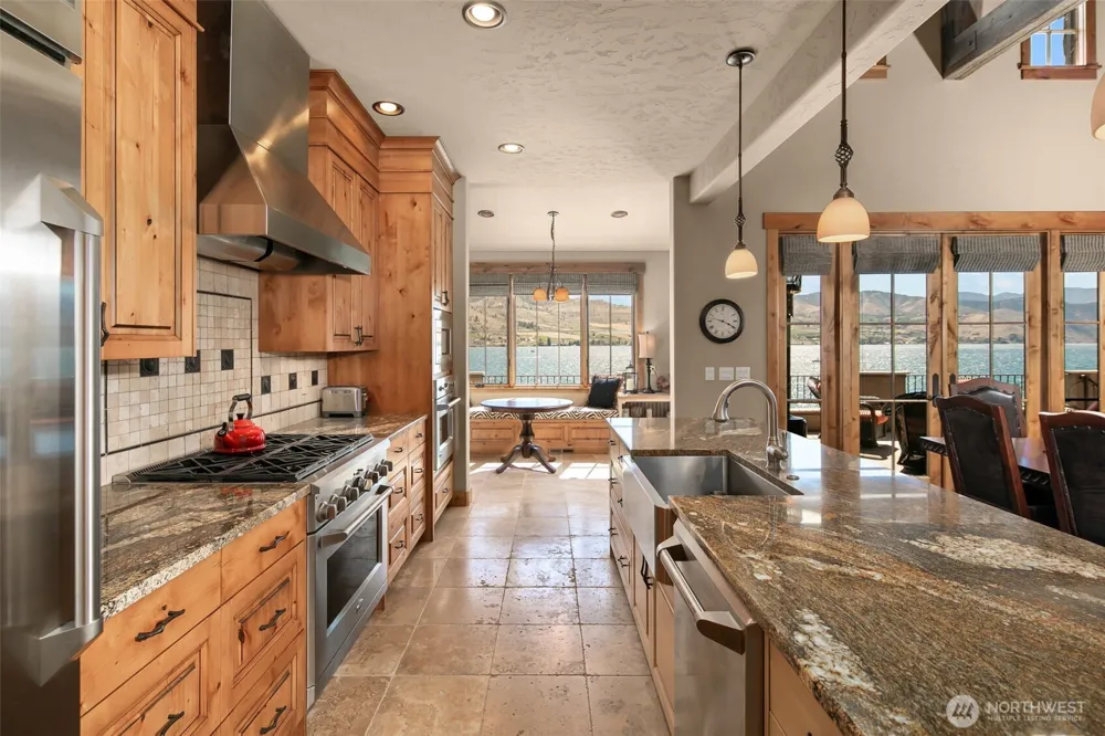 120 Brimstone Lane Chelan, WA 98816