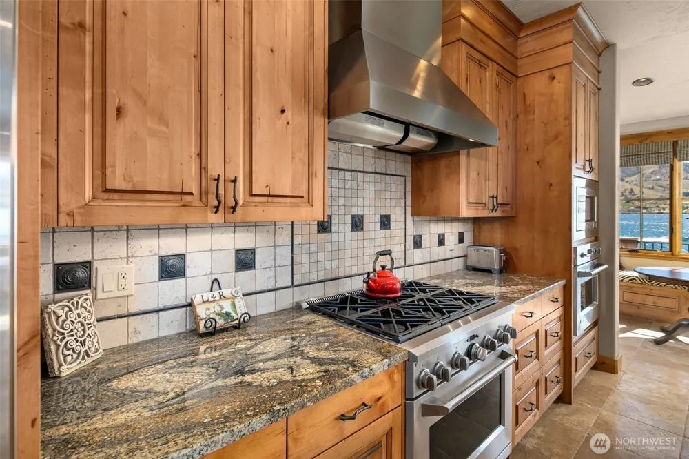 120 Brimstone Lane Chelan, WA 98816