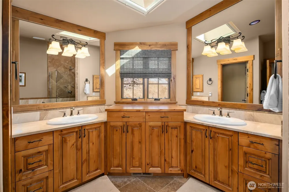 120 Brimstone Lane Chelan, WA 98816