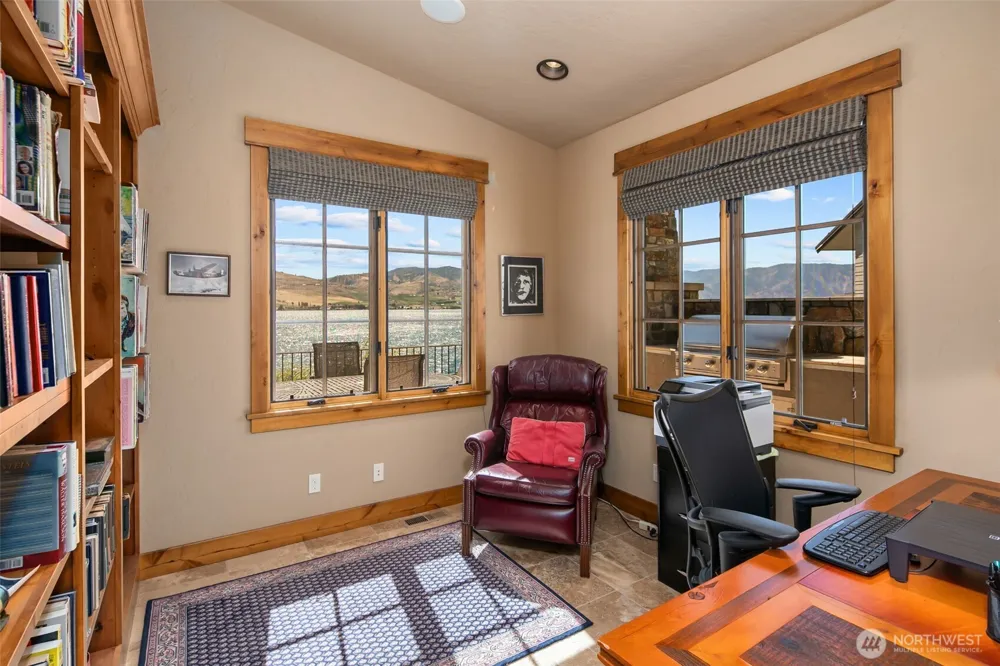 120 Brimstone Lane Chelan, WA 98816