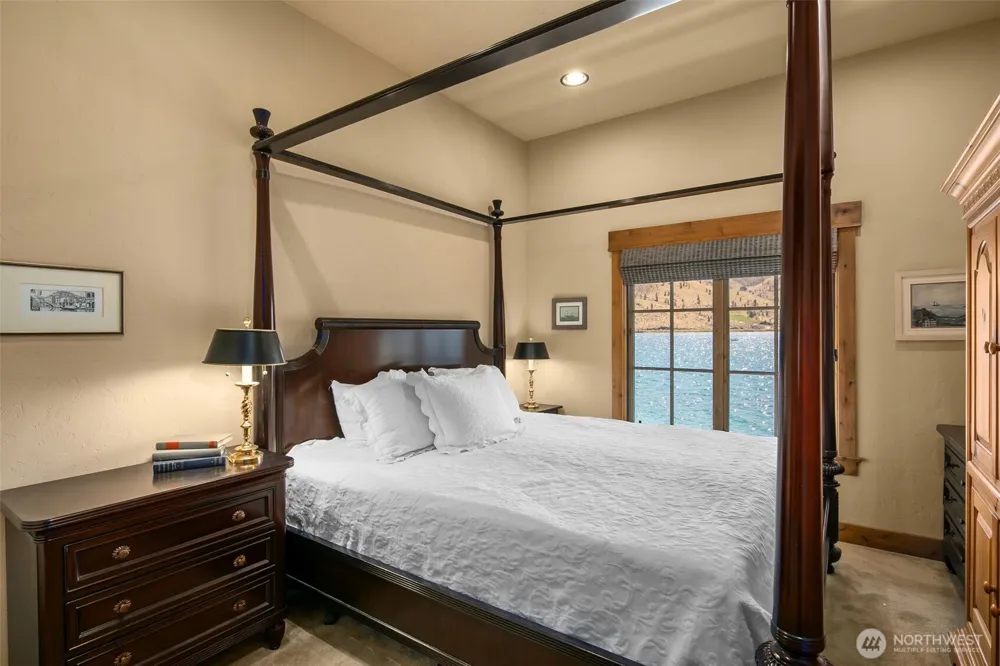 120 Brimstone Lane Chelan, WA 98816