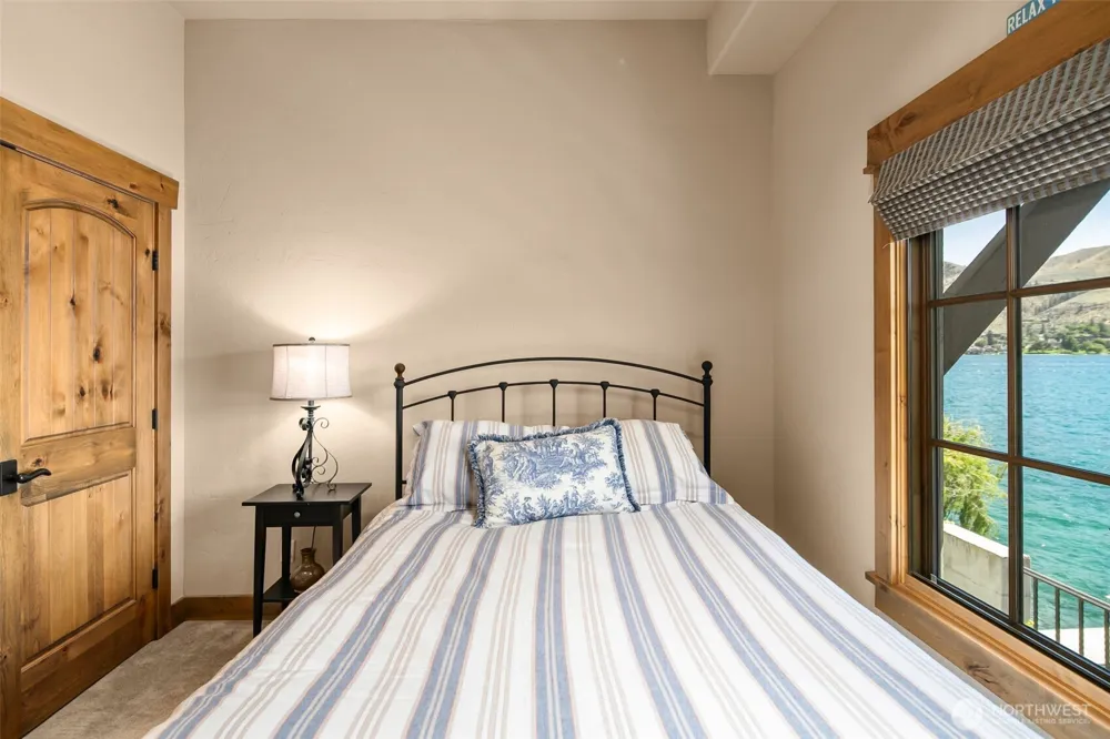 120 Brimstone Lane Chelan, WA 98816
