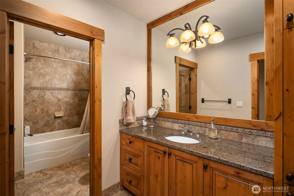 120 Brimstone Lane Chelan, WA 98816