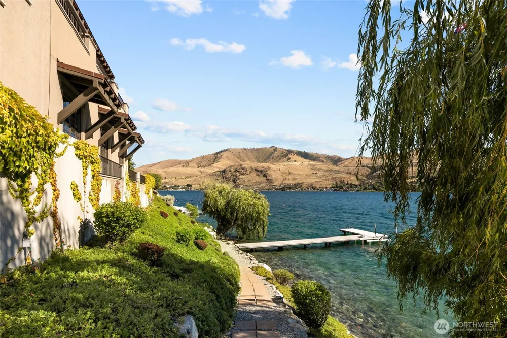 120 Brimstone Lane Chelan, WA 98816