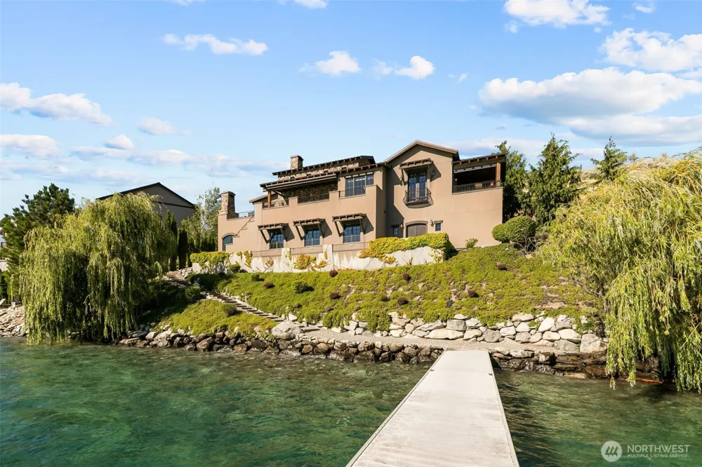 120 Brimstone Lane Chelan, WA 98816