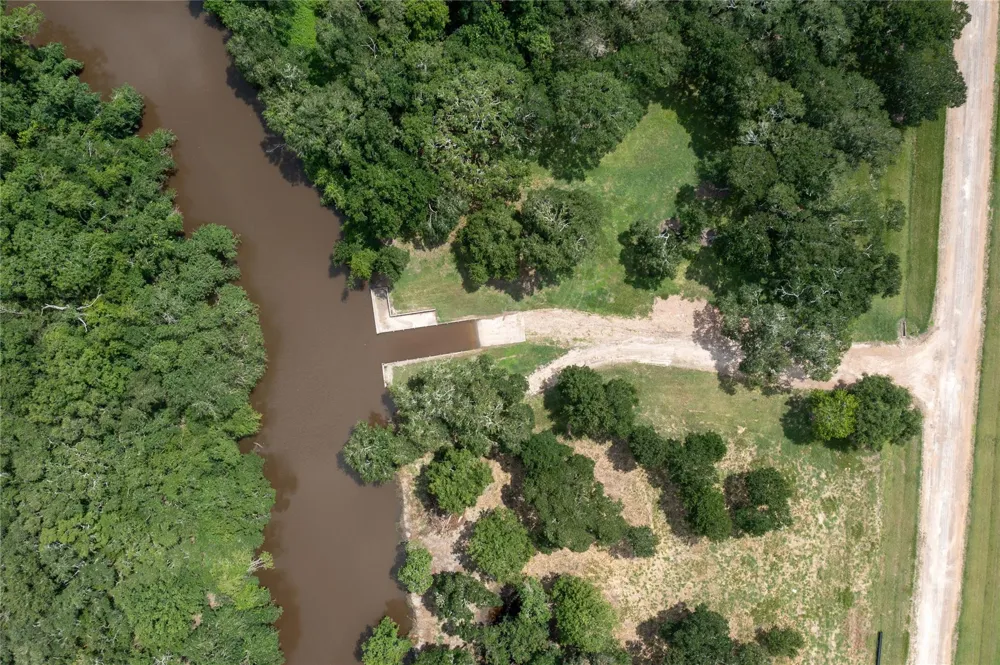13 Center Tree Drive Palacios, TX 77465