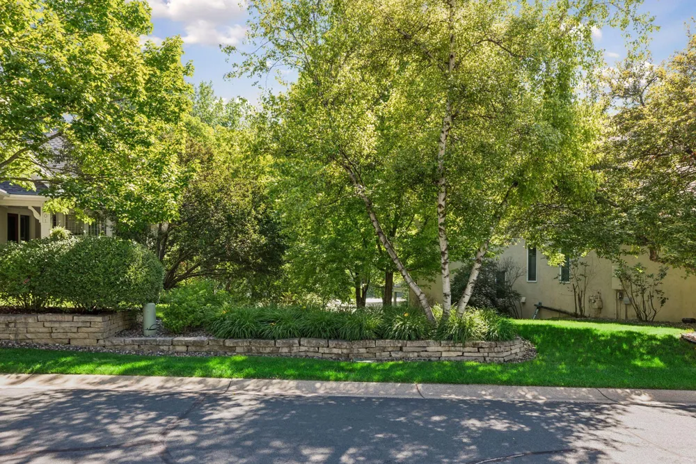 5803 Vernon Lane Edina, MN 55436