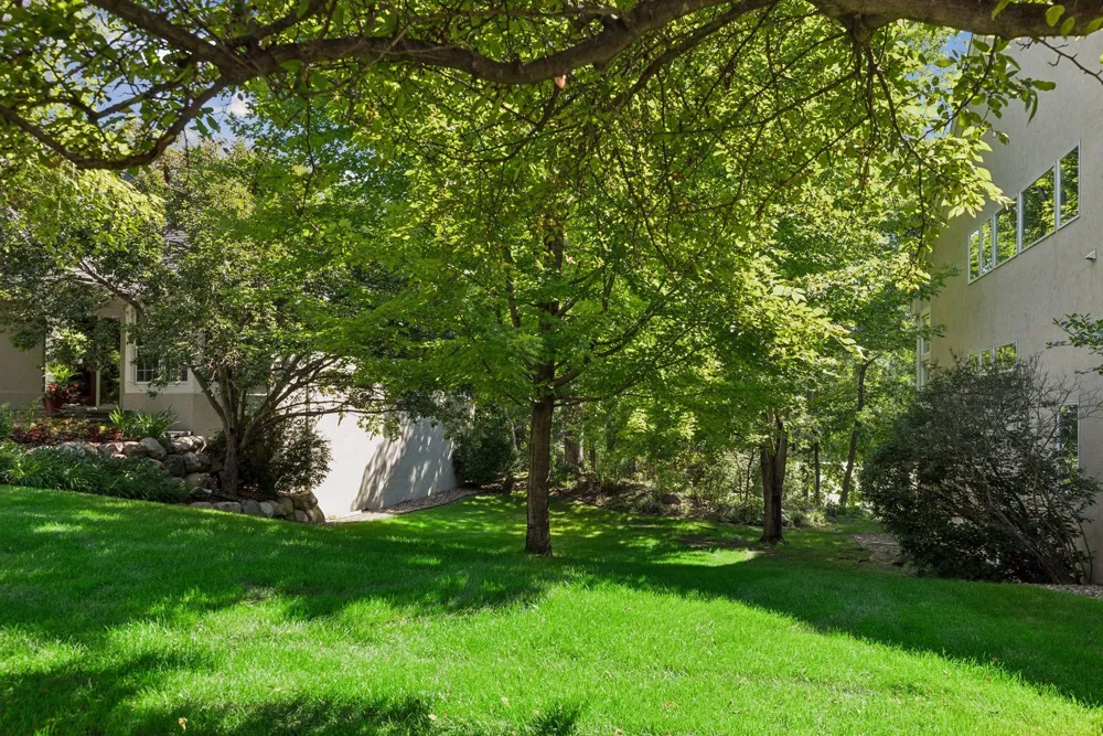 5803 Vernon Lane Edina, MN 55436