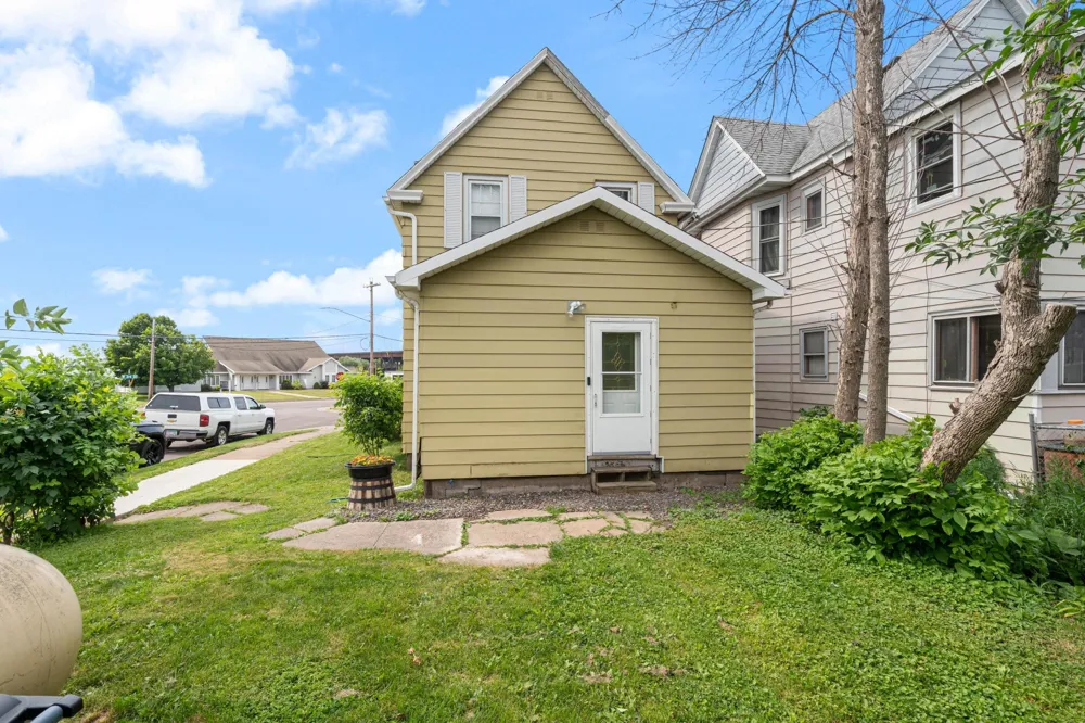 3201 Chestnut Street Duluth, MN 55806