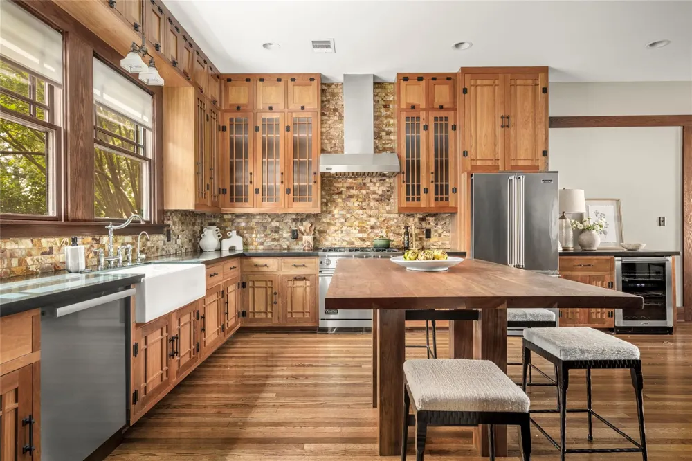 1090 Lamonte Lane Houston, TX 77018