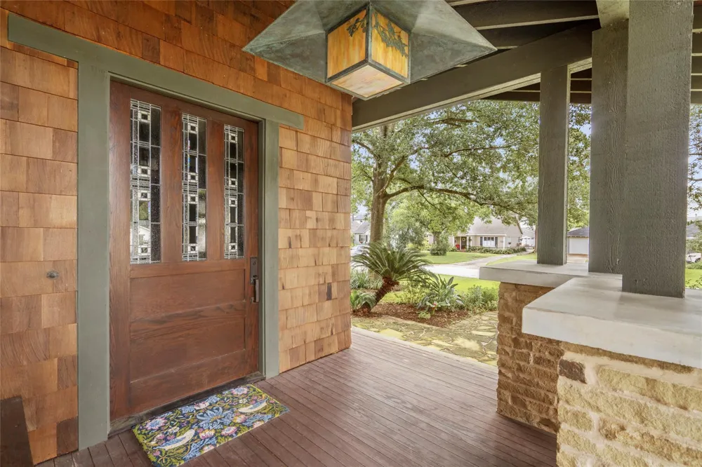 1090 Lamonte Lane Houston, TX 77018
