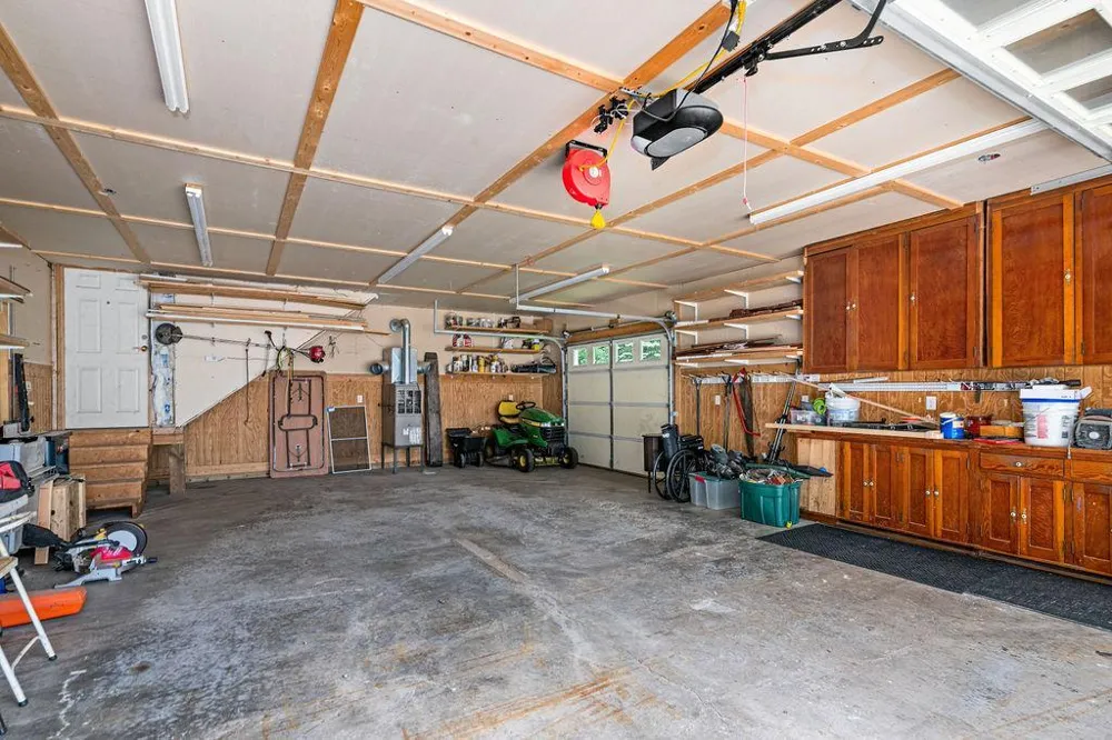 2827 Parkwood Lane Duluth, MN 55811